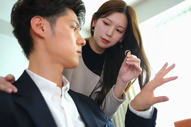Bà xã đi đi giã ngoại, ông xã ở nhà bị nhỏ em người vợ gạ nện không trượt phát nào